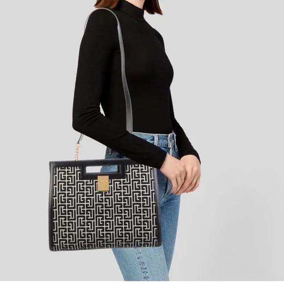 Balmain beautiful bag from Neiman Marcus nwt - Picture 11 of 12